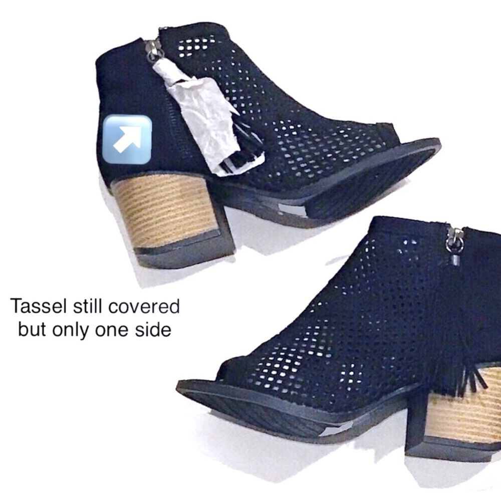 NEW Timeless Perforated Vegan Peep Toe Stylish W/ Side Fringe Black Shoes - Picture 4 of 6